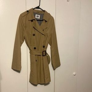 Old Navy Women’s Size Medium Tan Color Trench Coat